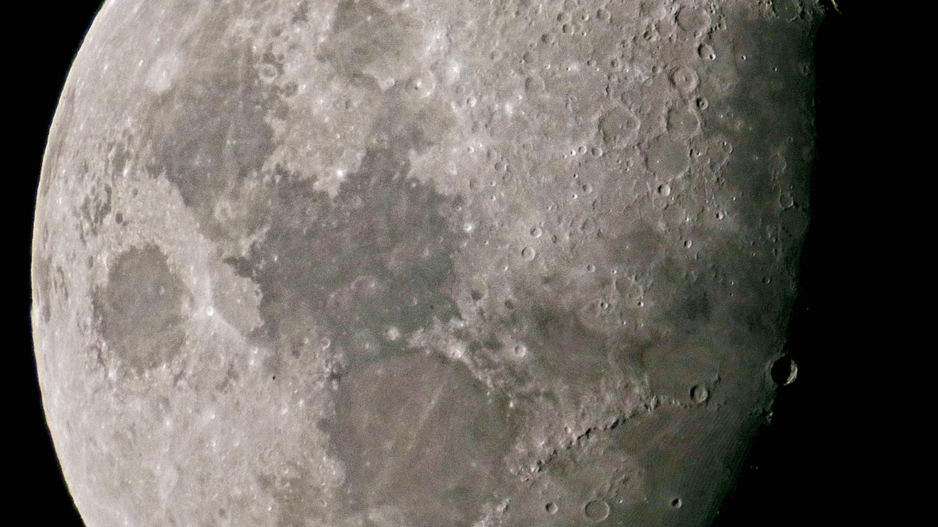 #htmlcaption-9 The moon and its 'terminator line'.